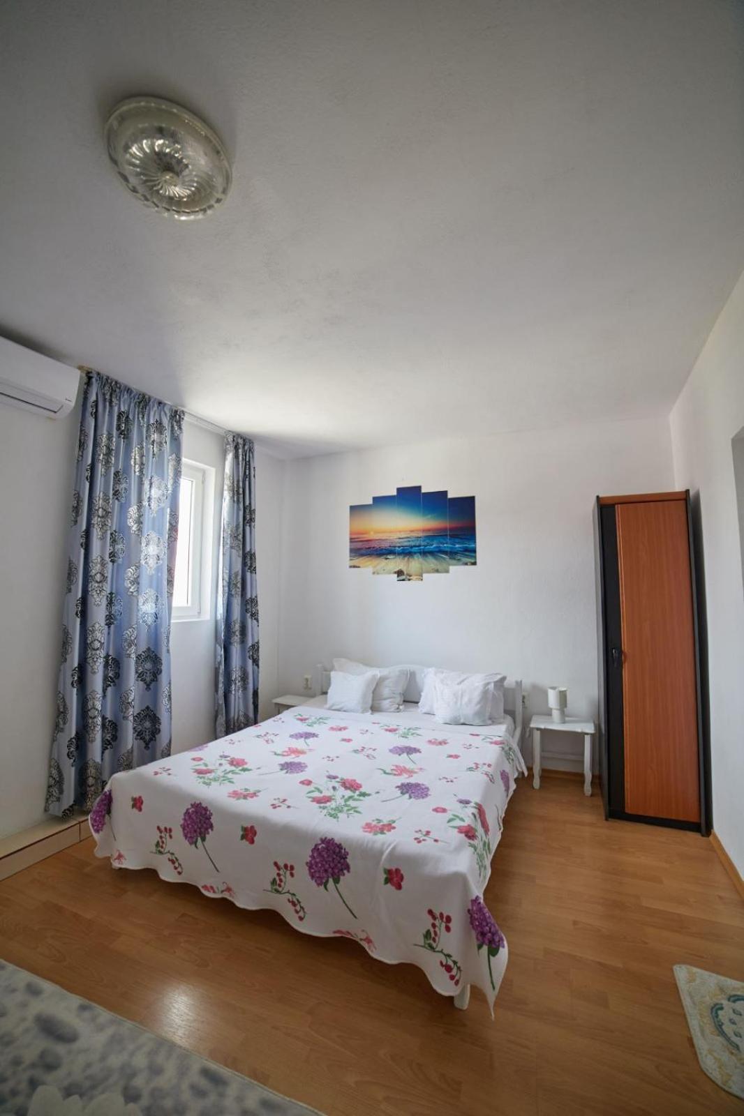 Traian si Teodora Hotel Costinesti Ruang foto